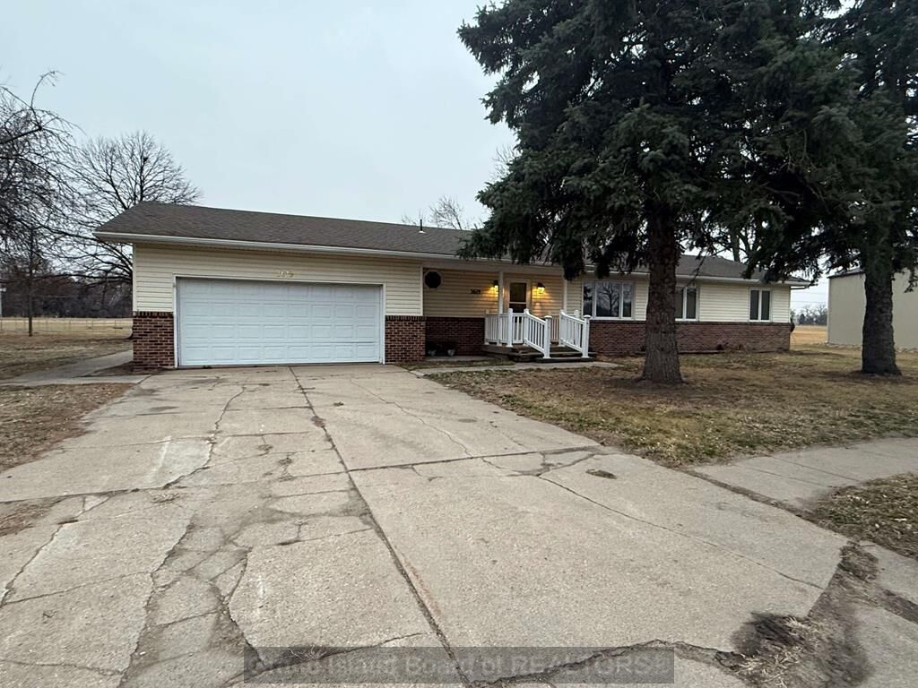 Property Photo:  3619 Palomino Place  NE 68801 