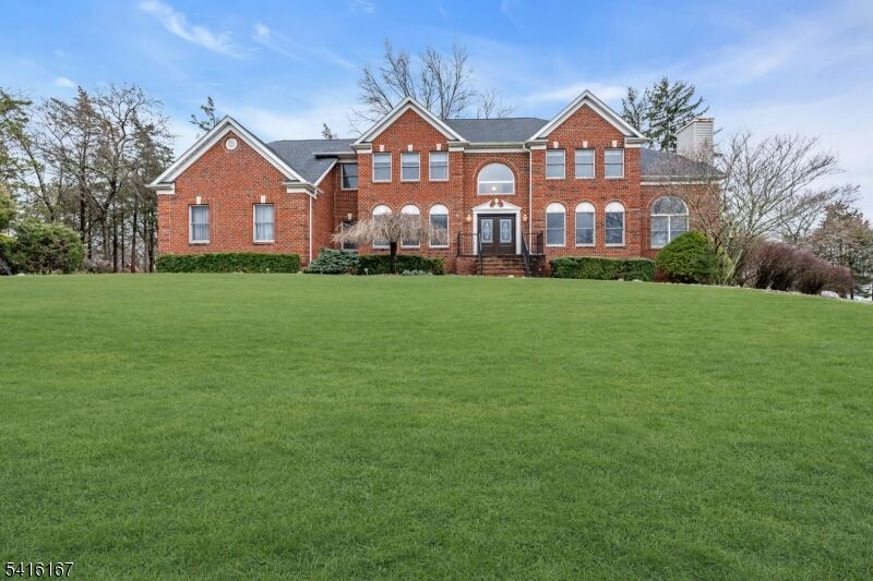 Property Photo:  4 Dumont Ct  NJ 08807 