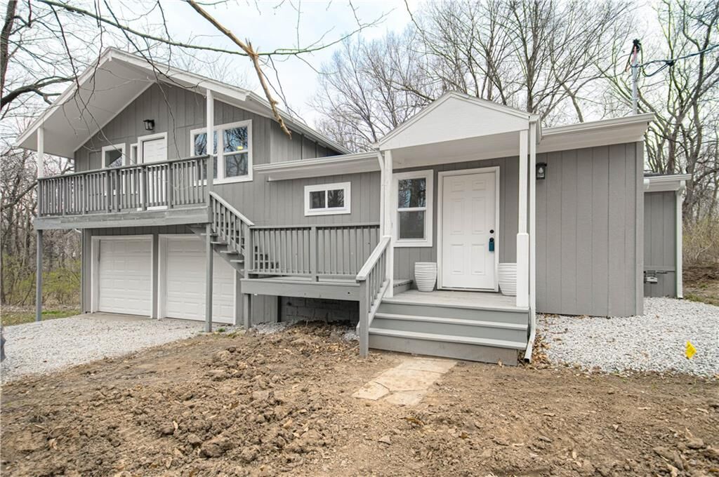 Property Photo:  6000 NE 52nd Street  MO 64119 