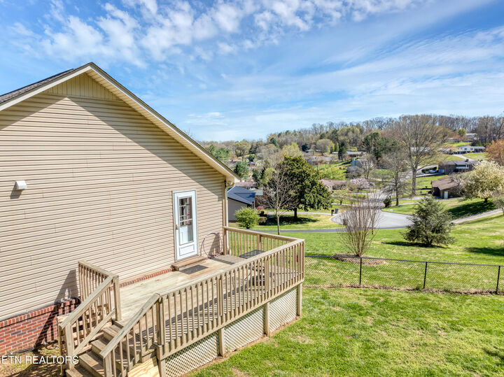 Property Photo:  1580 Pin Oak Drive  TN 37814 