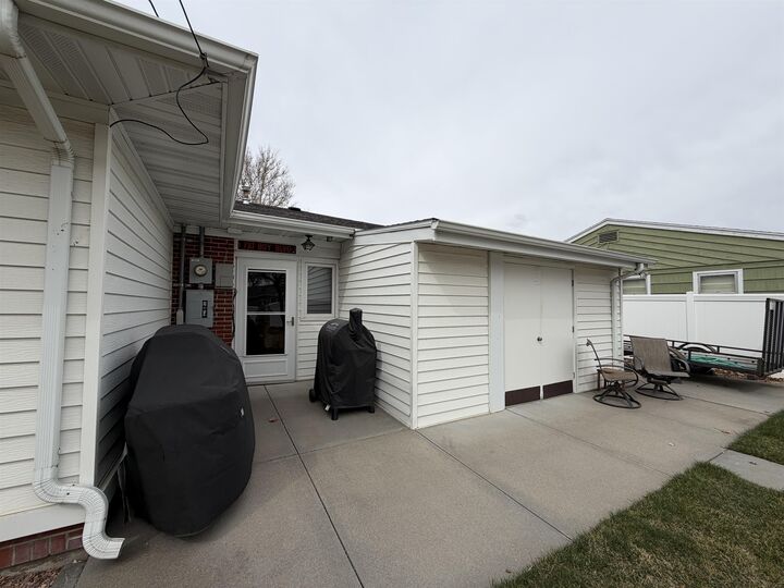 Property Photo: 225 McDonald Ave NE 69101