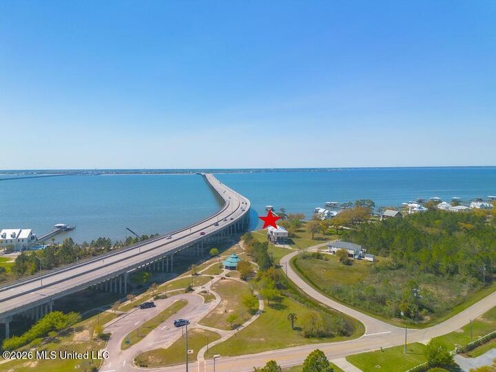 Property Photo:  105 Sandy Hook Drive  MS 39571 