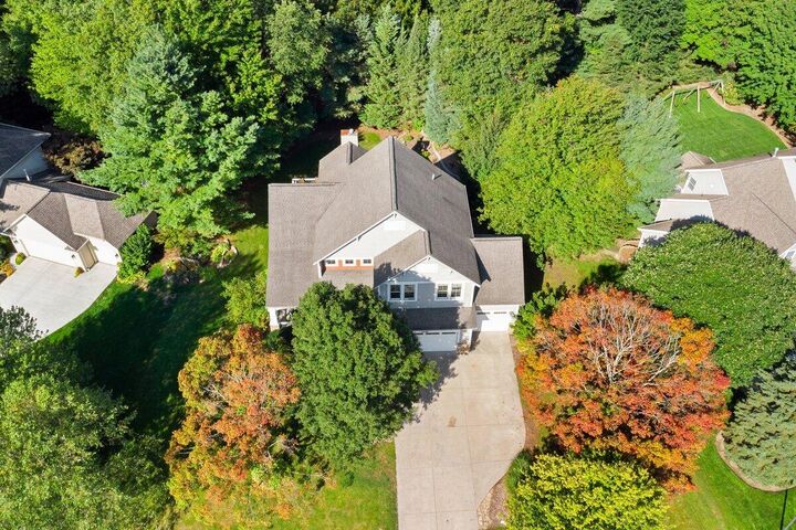 Property Photo:  2949 Brookwind Drive  MI 49424 