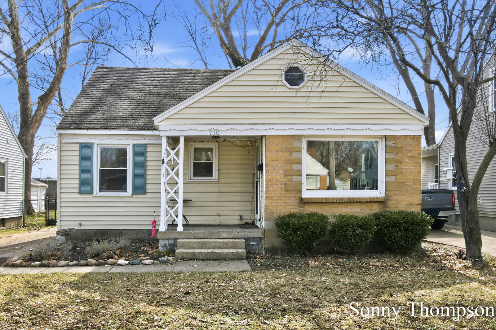 Property Photo:  710 Everglade Drive SE  MI 49507 