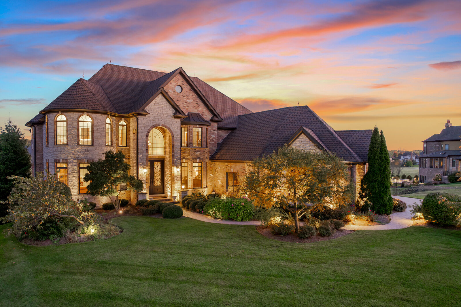 Property Photo: 39W431 Long Meadow Lane IL 60175