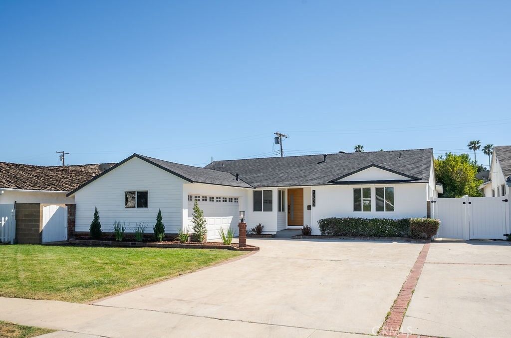 Property Photo:  18630 Cantara Street  CA 91335 