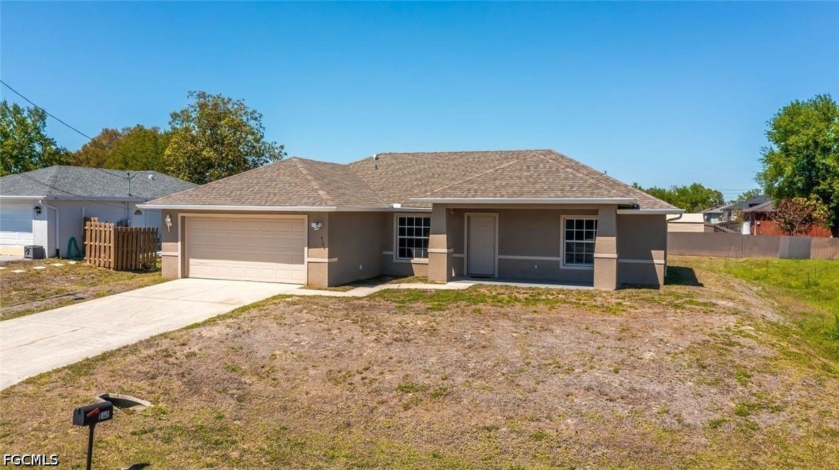 Property Photo:  4104 13th Street SW  FL 33976 
