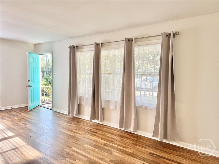 Property Photo: 1714 E 60th Street GA 31404