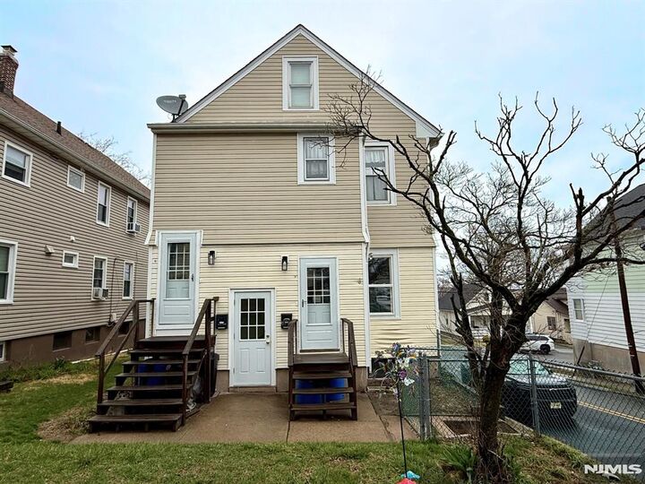 Property Photo:  140 Westervelt Avenue  NJ 07506 