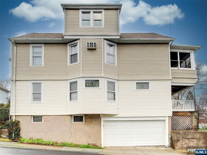 Property Photo:  140 Westervelt Avenue  NJ 07506 