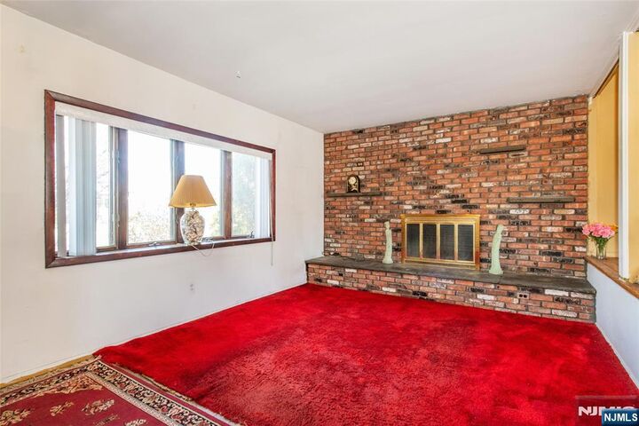 Property Photo:  34 Bobbink Terrace  NJ 07073 