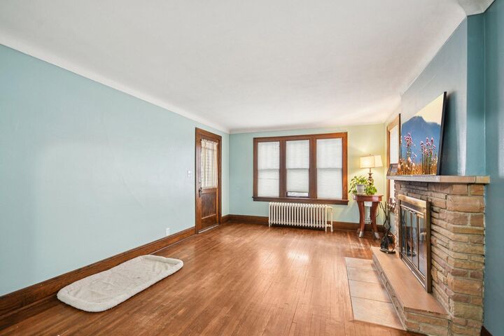 Property Photo:  850 Clear Avenue  MN 55106 