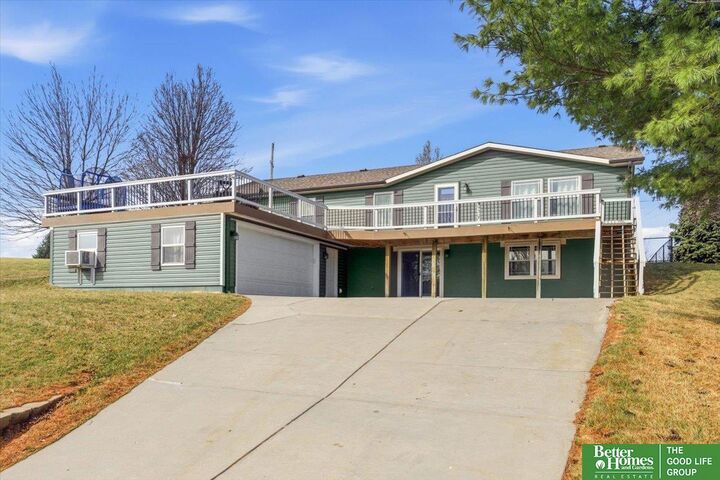 Property Photo:  9307 Clubhouse Circle  NE 68048-0000 