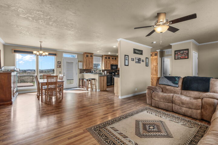 Property Photo:  4886 NW Mint Lane  OR 97754 