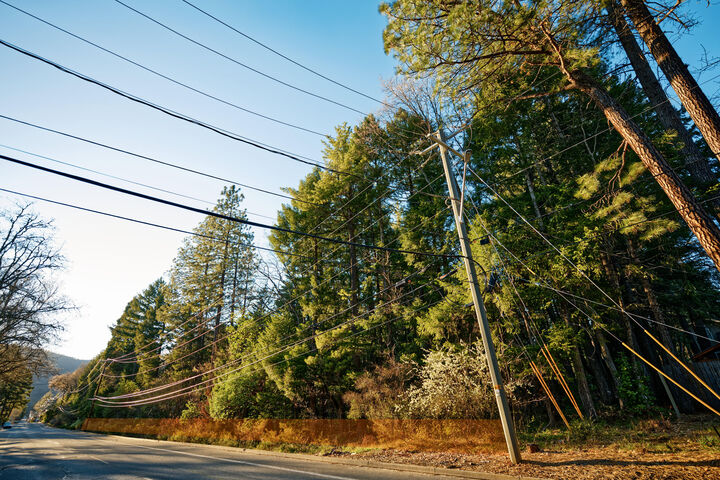 Property Photo:  0 Redwood Highway 39-08-16-D0 Lot 600  OR 97523 