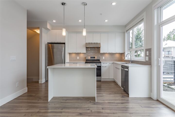 Photo de la propriété:  13098 Shoreline Way 68  BC V4V 0A8 