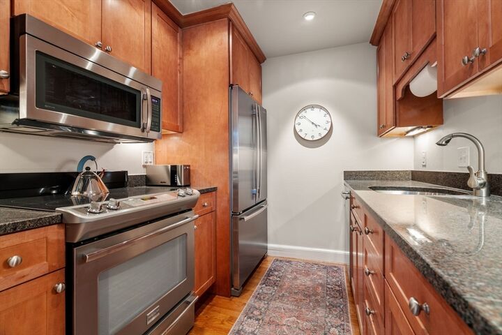 Property Photo:  150 Appleton Street 3E  MA 02116 