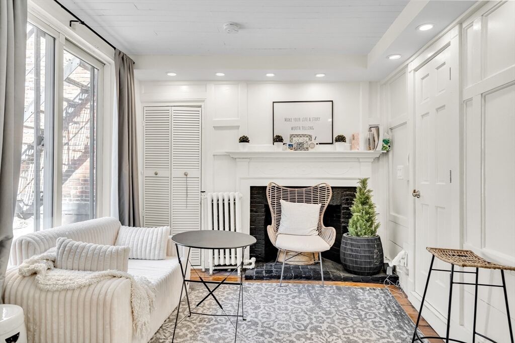 Property Photo:  36 Joy St 3  MA 02114 