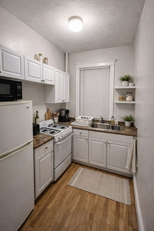 Property Photo: 1576 Commonwealth Ave 3 MA 02135