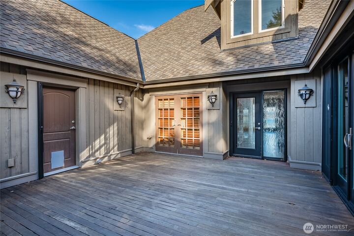 Property Photo:  5543  Night Heron Drive  WA 98230 