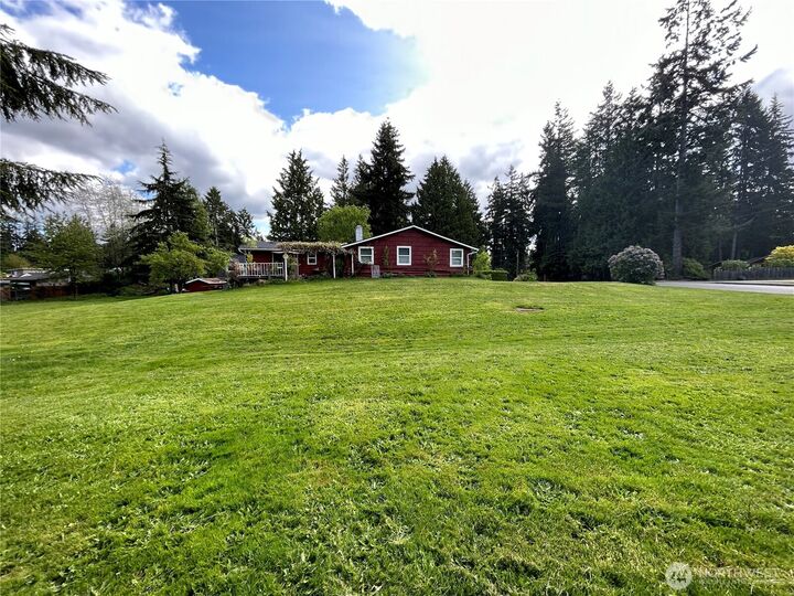 Property Photo:  7707  203rd Street SW  WA 98026 