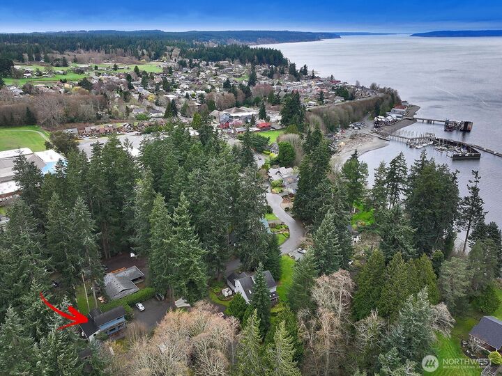 Property Photo: 313 Edgecliff Drive WA 98260