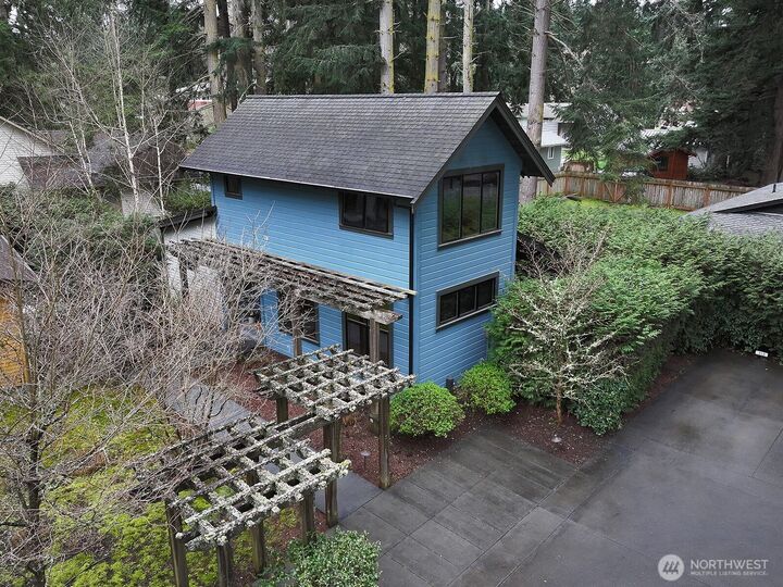 Property Photo: 313 Edgecliff Drive WA 98260
