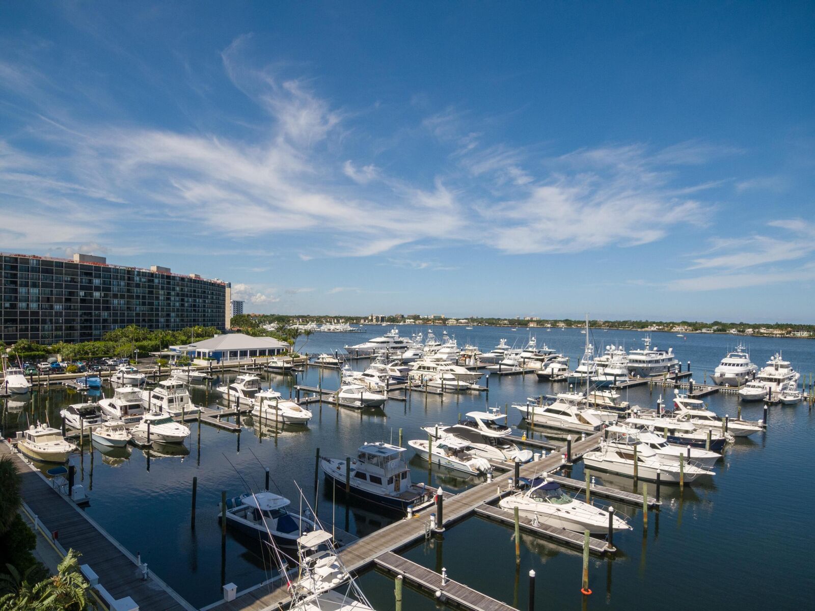 Property Photo:  108 Lakeshore Drive 1041  FL 33408 