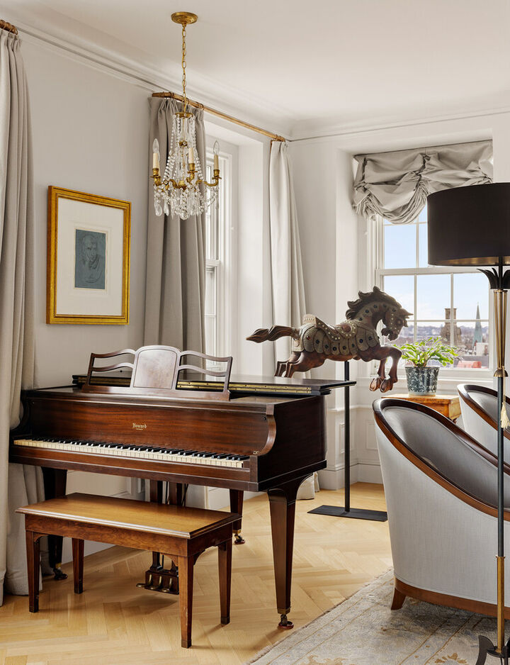 Property Photo:  160 Henry Street 8C  NY 11201 