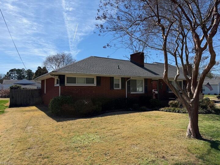 Property Photo:  16 S Greenfield Ave  VA 23666 