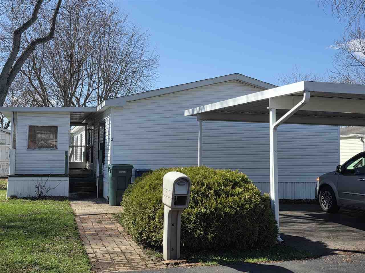 Property Photo:  2 Cedar Court  IN 47374 