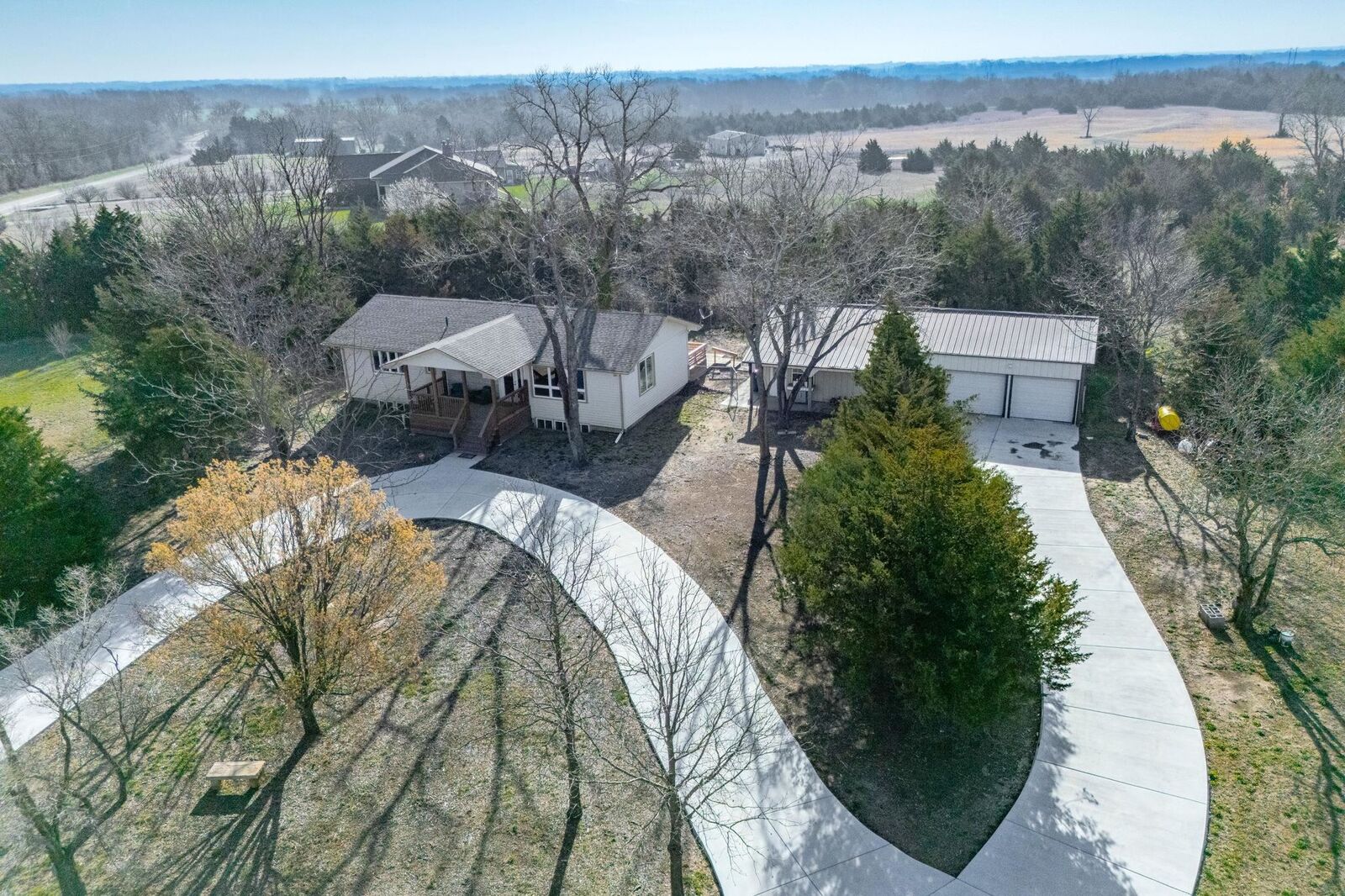 Photo de la propriété: 4936 NW County Line Rd KS 67017