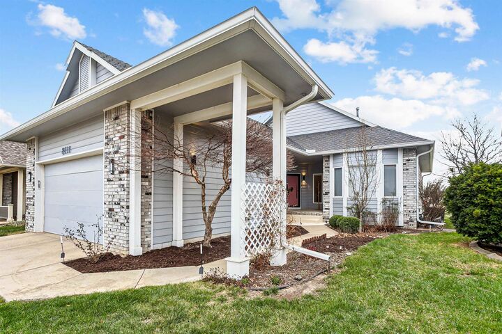Property Photo:  8111 E Windwood  Circle  KS 67226 