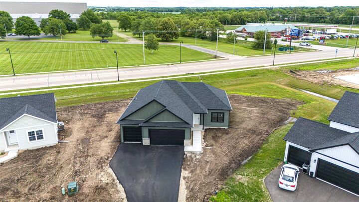 Property Photo:  1732 E Kyle Circle  WI 53511 