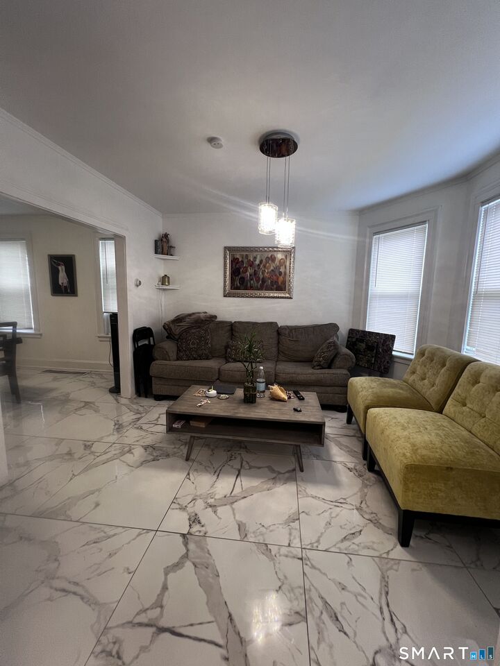 Property Photo:  54 Ward Place  CT 06106 