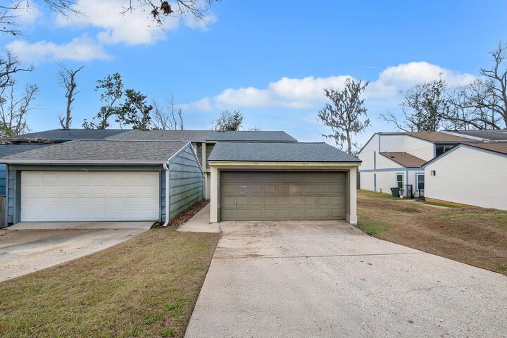 Property Photo: 3128 Blairstone Court FL 32301
