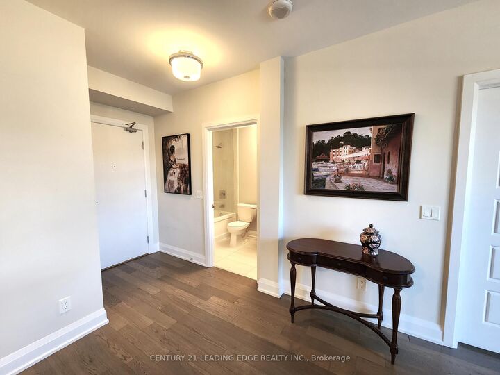 Property Photo:  7 Bond Crescent 25  ON L4E 1E6 