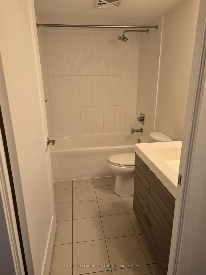 Property Photo:  318 Richmond Street W 704  ON M6J 1C4 