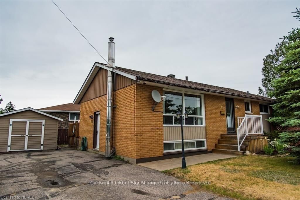 Property Photo:  62 Joseph Street  ON P1A 1M1 