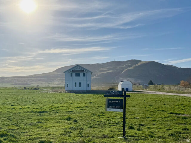 Property Photo:  1445 S 800 E  UT 84338 