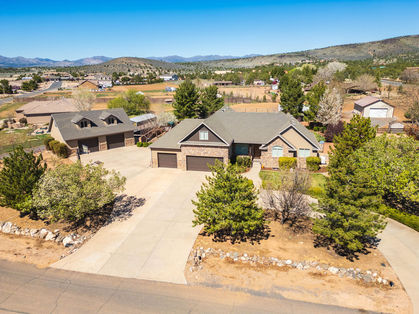 Property Photo:  346 W Canyon Trails Dr  UT 84783 