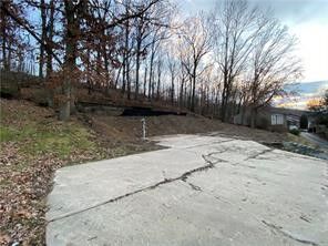 Property Photo:  159 Oakdale Dr  PA 16063 