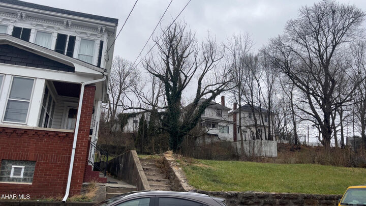 Property Photo: 1454 Washington Avenue PA 16601