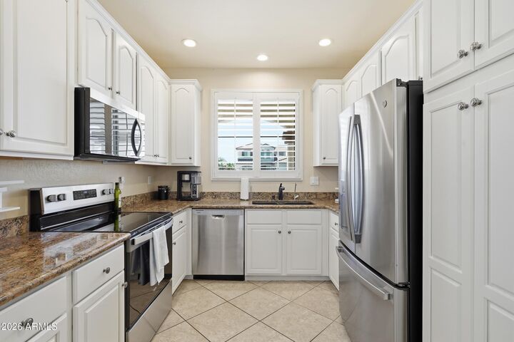 Property Photo:  21302 E Alyssa Road  AZ 85142 