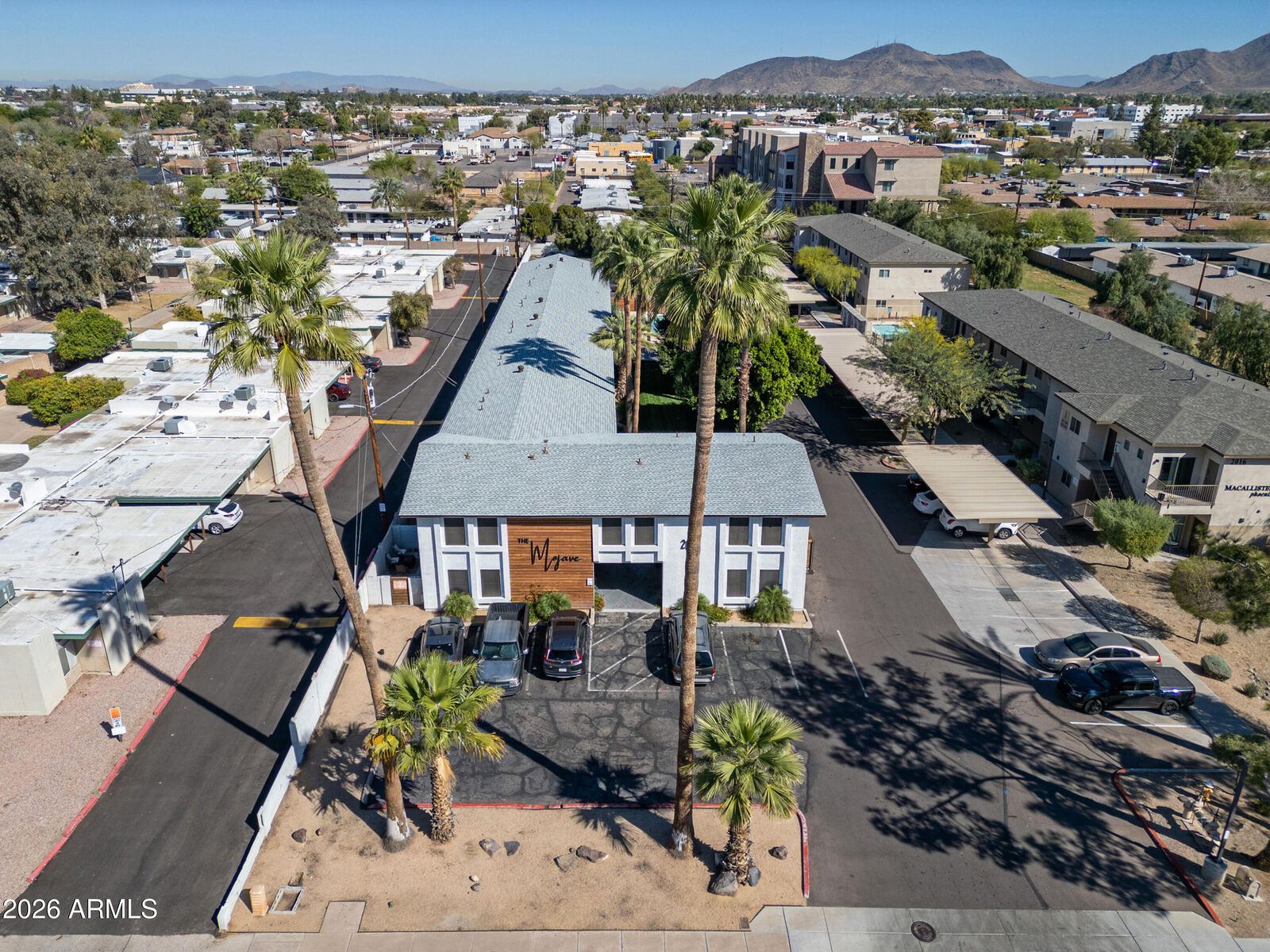 Property Photo: 2020 W Orangewood Avenue AZ 85021