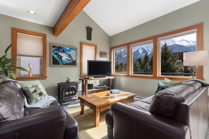 Property Photo: 1423 Willow Drive BC V0N 2L0
