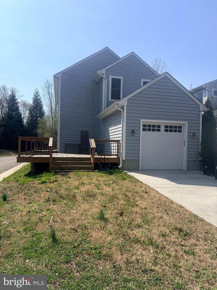 Property Photo:  331 Hollis Circle  MD 21601 