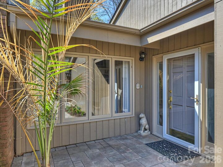 Property Photo:  5315 Wingedfoot Road  NC 28226 