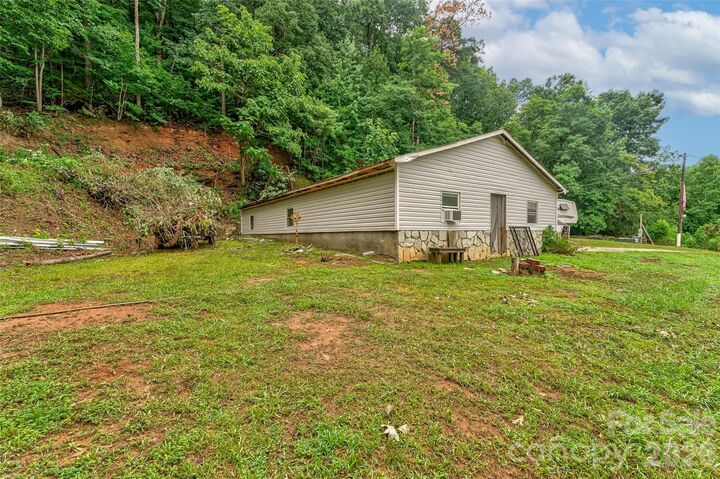 Property Photo:  3515 High Peak Valley  NC 28690 