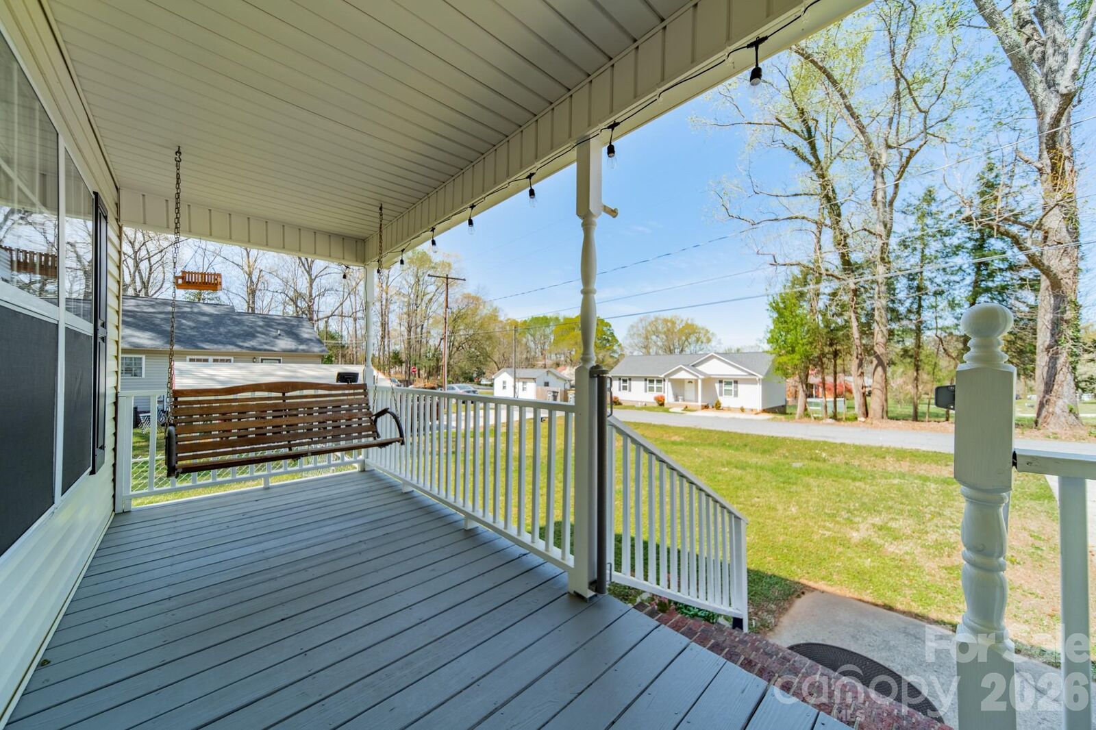 Property Photo:  1015 S Walnut Street  NC 28081 